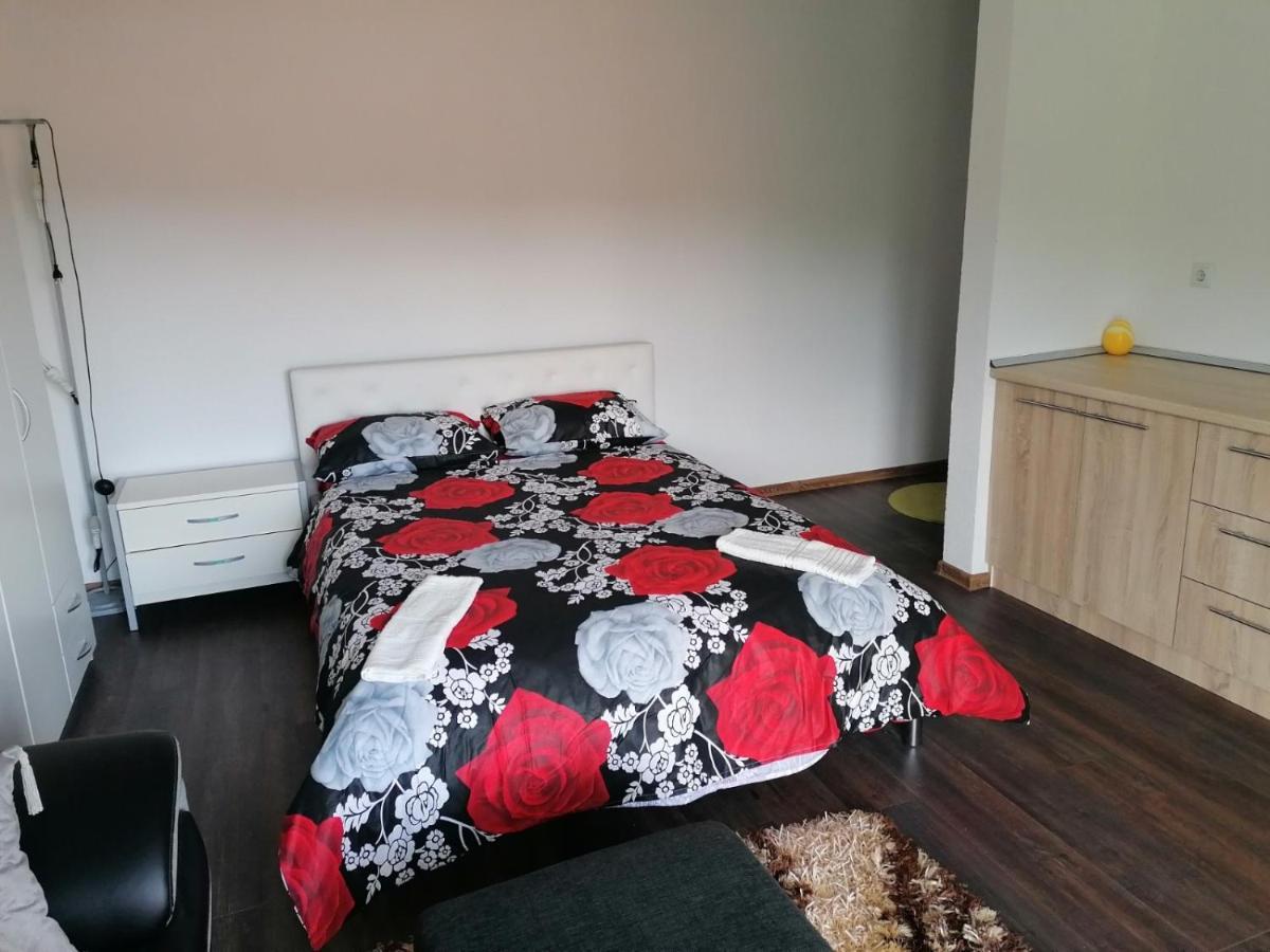 Dubrave Gornje Apartmani Imamovic מראה חיצוני תמונה
